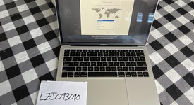 Good
													MacBook Air 2019 - 13" - I5, Silver, 128 GB, 8 GB, photo 1 of 5