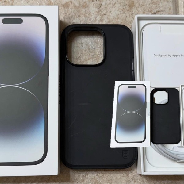 Apple iPhone 14 Pro - Unlocked, Black, 512 GB, A2650