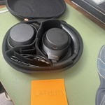 Used Sony WH-1000XM4 - Black
