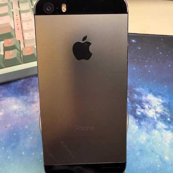 Apple iPhone 5S - Unlocked, 16 GB, Gray, A1533, GSM