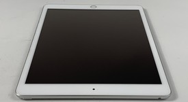 Good
													Apple iPad 8th Gen - Wi-Fi, Silver, 32 GB, A2270, photo 5 of 7