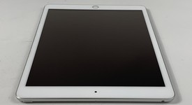 Good
													Apple iPad 8th Gen - Wi-Fi, Silver, 32 GB, A2270, photo 5 of 7