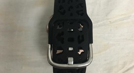 Good
													Apple Watch Series 3 38mm - Unlocked, Gold, A1860, Aluminum, photo 5 of 6