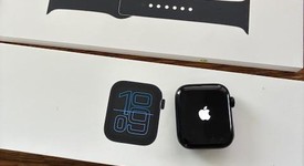 Mint
													Apple Watch SE 3rd Gen 40mm - Unlocked, Midnight, A3326 - Cellular, photo 3 of 11