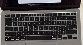 Good
													MacBook Air 2020 - 13" - Apple M1, Gray, 256 GB, 16 GB, photo 3 of 12