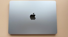 Good
													MacBook Air 2025 (M4) - 13" - Apple M4, Sky Blue, 256 GB, 16 GB, photo 3 of 12