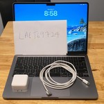 Good MacBook Air 2022 (M2) - 13 inch - 256 GB, Silver, 16 GB, Apple M2