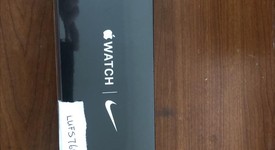 New
													Apple Watch Series 5 40mm - Silver, A2092 - GPS, Nike, photo 1 of 4