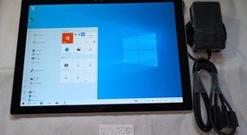 Good
													Microsoft Surface Pro 4 - 12.3 Inch - Wi-Fi, Silver, 128 GB, 4 GB, photo 1 of 6
