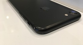 Good
													Apple iPhone 7 - Verizon, Black, 32 GB, A1660, photo 4 of 4