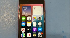 Good
													Apple iPhone SE 2nd Gen 2020 - Unlocked, Red, 64 GB, A2275, photo 1 of 6