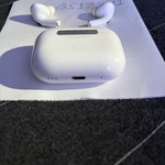 Used Apple AirPods Pro 2 - Lightning