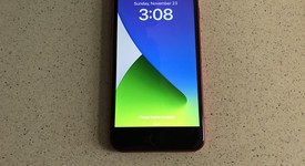 Mint
													Apple iPhone SE 2nd Gen 2020 - TracFone, Red, 64 GB, A2275, photo 2 of 9