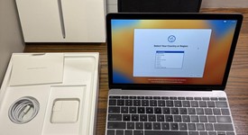 Good
													Macbook Retina 2017 - 12" - I5, Silver, 512 GB, 16 GB, photo 1 of 8
