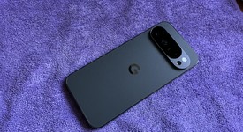 Mint
													Google Pixel 10 Pro XL - Unlocked, Obsidian, 256 GB, GUL82, photo 3 of 12