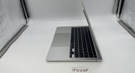 Good
													MacBook Pro 2020 - 13" - Apple M1, Silver, 256 GB, 8 GB, photo 5 of 6