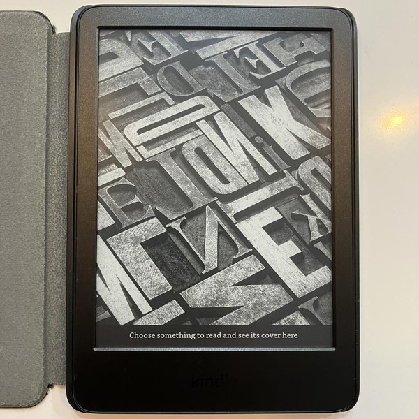 Amazon Kindle 11 - Black, 16 GB