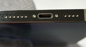 Good
													Apple iPhone 13 Pro Max - Unlocked, Gold, 128 GB, A2484, photo 5 of 7