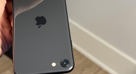 Mint
													Apple iPhone 8 - Unlocked, Gray, 64 GB, A1905, GSM, photo 4 of 6