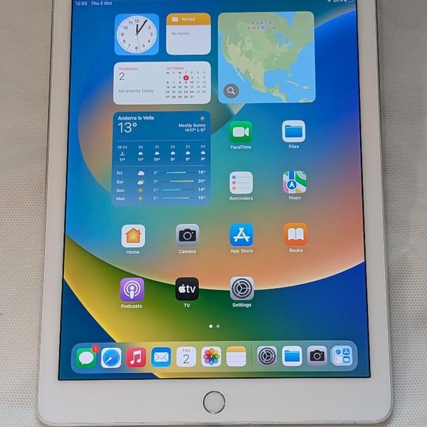 Apple iPad Pro 9.7 inch - Wi-Fi, 32 GB, Silver, A1673