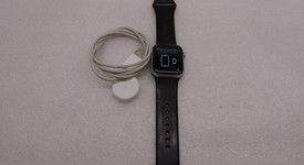 Good
													Apple Watch SE 1st Gen 40mm - Unlocked, Silver, A2353 - Cellular, Aluminum, photo 2 of 8