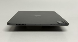 Good
													Apple iPad Pro 11" 2nd Gen 2020 - Wi-Fi, Gray, 256 GB, A2228, photo 4 of 7