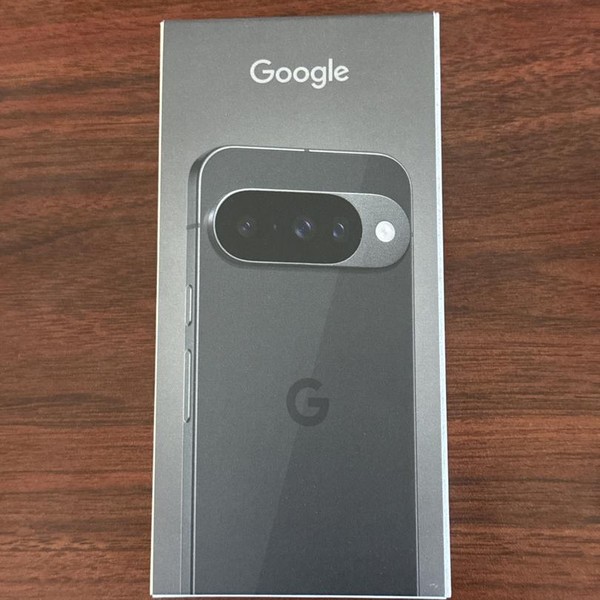 Google Pixel 10 - T-Mobile, 128 GB, Obsidian, GLBW0
