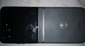 Good
													Motorola Razr (2024) - Boost, Gray, 256 GB, 8 GB, photo 5 of 7