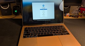 Good
													MacBook Air 2018 - 13" - I5, Gold, 128 GB, 8 GB, photo 4 of 15