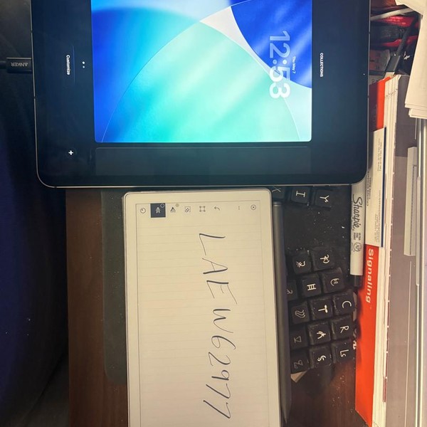 Apple iPad Pro 11 inch 3rd Gen 2021 - Unlocked, 256 GB, Gray