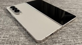 Good
													Samsung Galaxy Z Fold4 5G - Unlocked, Beige, 1 TB, 12 GB, SM-F936U1, photo 4 of 6