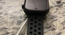 Mint
													Apple Watch Series 10 46mm - Unlocked, Black, A3003 - Cellular, Aluminum, photo 4 of 13