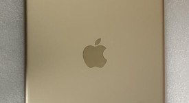 Good
													Apple iPad 5th Gen - Wi-Fi, Gold, 32 GB, A1822, photo 2 of 6