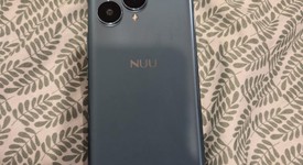 Mint
													Nuu Smartphone - Unlocked, photo 3 of 5