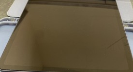 Mint
													Apple iPad Pro 11" 2nd Gen 2020 - Unlocked, Gray, 256 GB, A2068, photo 4 of 11