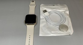 Good
													Apple Watch Series 7 45mm - AT&T, Gold, A2477 - Cellular, Stainless, photo 2 of 4