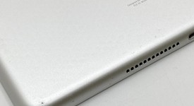 Good
													Apple iPad 6th Gen - Wi-Fi, Silver, 32 GB, A1893, photo 6 of 6