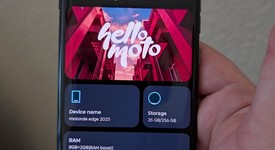 Mint
													Motorola Edge (2025) - Unlocked, 256 GB, photo 3 of 11