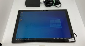 Good
													Microsoft Surface Pro 4 - 12.3 Inch - Wi-Fi, Silver, 256 GB, 8 GB, photo 1 of 8