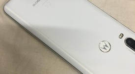 Good
													Motorola One Action - Unlocked, White, 128 GB, 4 GB, photo 4 of 7