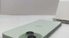 Mint
													Apple iPhone 15 Plus - Unlocked, Green, 128 GB, A2847, photo 5 of 6