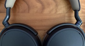 Used
													Sennheiser Momentum 4 - Black, photo 3 of 7