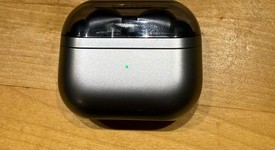 Used
													Samsung Galaxy Buds3 Pro - Silver, photo 3 of 3