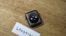 Good
													Apple Watch Series 3 38mm - Unlocked, Gray, A1860, Aluminum, photo 3 of 5