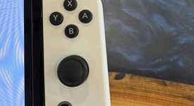 Good
													Nintendo Switch - OLED - White, 64 GB, photo 3 of 7
