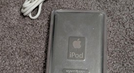 Good
													Apple iPod Classic 5th Gen - Black, 80 GB, photo 3 of 5