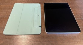 Mint
													Apple iPad Air 11" (M2) 2024 - Unlocked, Starlight, 512 GB, A2903, photo 3 of 8