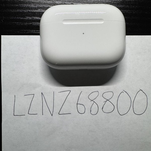 Apple AirPods Pro 2 - Lightning