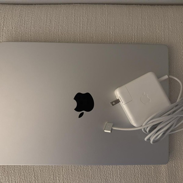 MacBook Pro 2023 - 14 inch - 512 GB, Silver, 16 GB, Apple M2 Pro 10-core