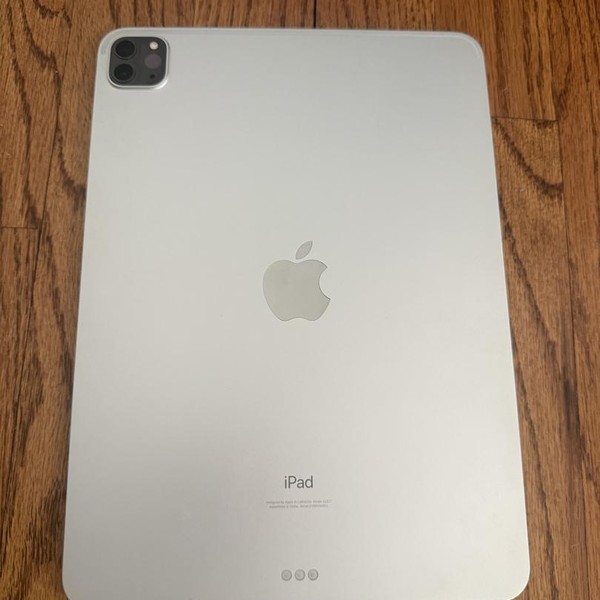 Apple iPad Pro 11 inch 3rd Gen 2021 - Wi-Fi, 128 GB, Silver